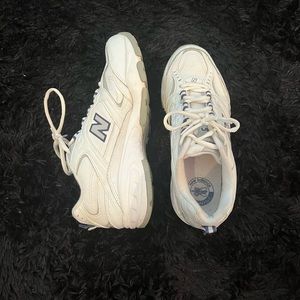 New Balance US women 8 1/2 white shoes